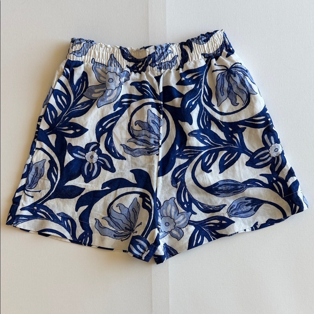 H&M NWT White Blue Floral Linen Blend Shorts High Waist Pockets XS